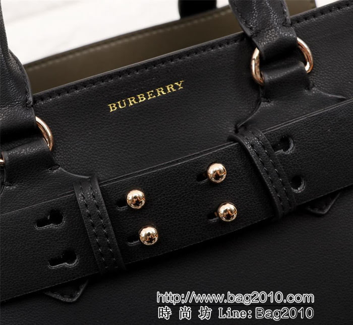 BURBERRY巴寶莉 小號 敞口式托特包款「The Belt 貝爾特包 正面飾有 Burberry 字母壓花徽標 可手提斜背  Bhq1104